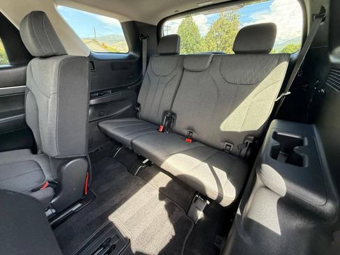 Used 2020 Hyundai Palisade SE FWD image 12