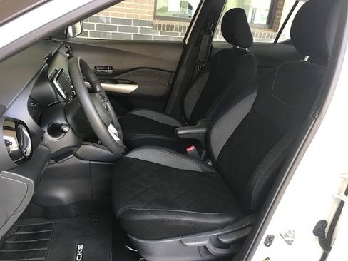 Used 2020 Nissan Kicks SV FWD image 6