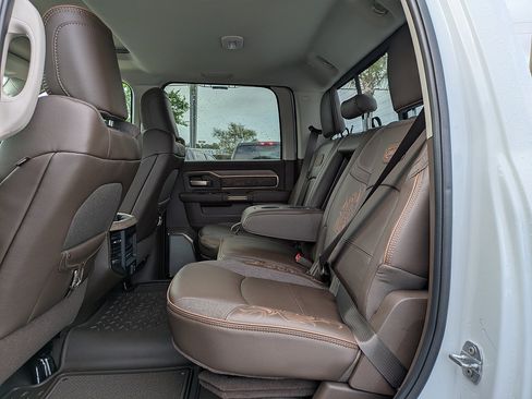 New 2026 RAM 2500 Limited AWD/4WD image 14