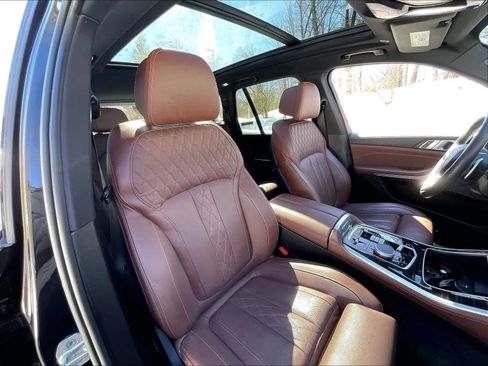 Used 2025 BMW X5 xDrive50e image 17