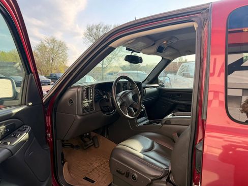 Used 2004 Chevrolet Silverado 1500 LT w/ Light Duty Power Package image 10