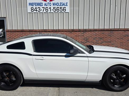 Used 2012 Ford Mustang Coupe image 4