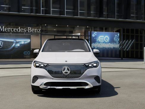 New 2026 Mercedes-Benz EQE 320 4MATIC SUV image 5
