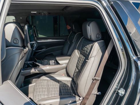 Used 2026 Cadillac Escalade V image 50