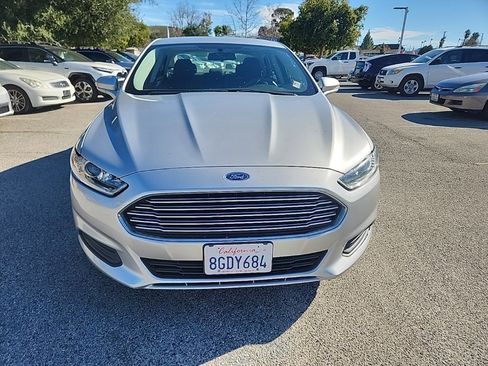 Used 2016 Ford Fusion SE image 8