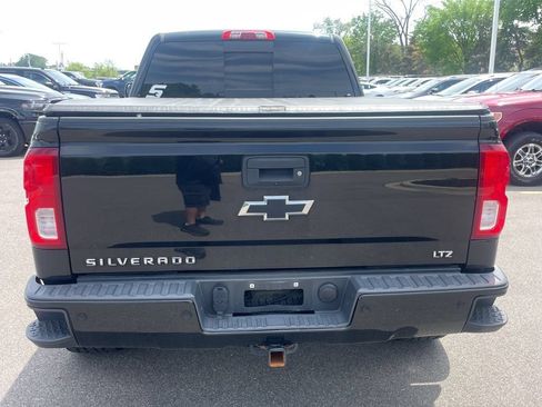 Used 2017 Chevrolet Silverado 1500 LTZ Z71 w/ LTZ Plus Package AWD/4WD image 7