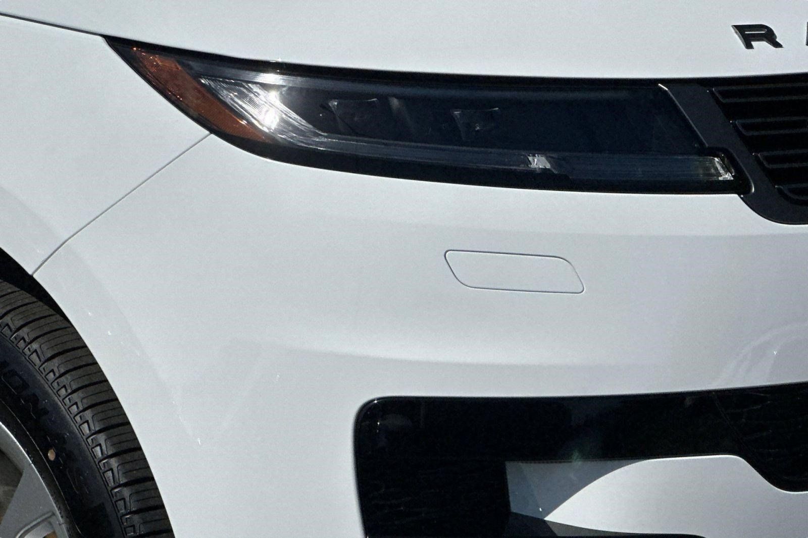 New 2026 Land Rover Range Rover Sport SE AWD/4WD image 7
