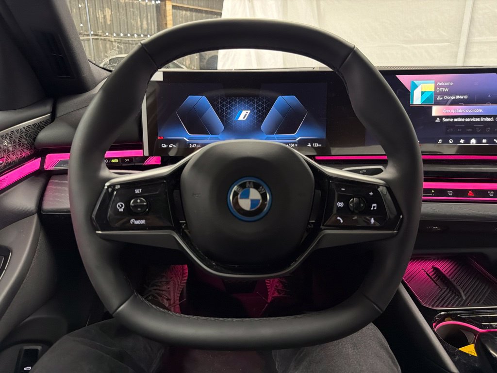 Used 2026 BMW i5 eDrive40 w/ Convenience Package RWD image 18