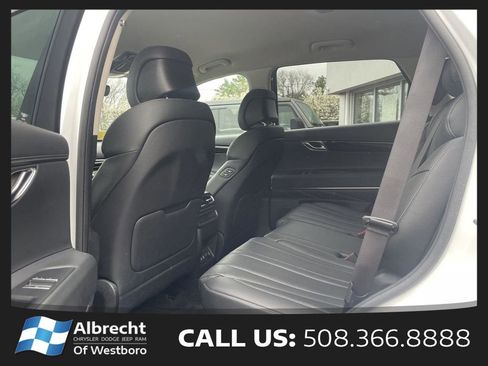 Used 2025 Genesis GV80 2.5T Standard AWD/4WD image 12