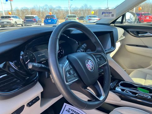 Used 2023 Buick Envision Avenir image 9