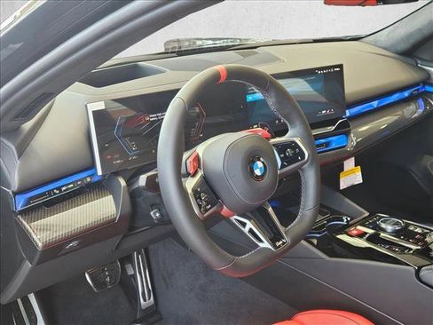 New 2026 BMW M5 Touring image 9