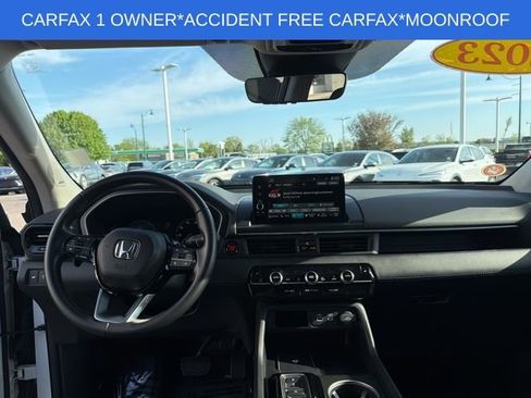 Used 2023 Honda Pilot Touring image 25