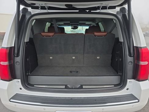 Used 2020 Chevrolet Tahoe Premier w/ Premier Plus Edition image 16