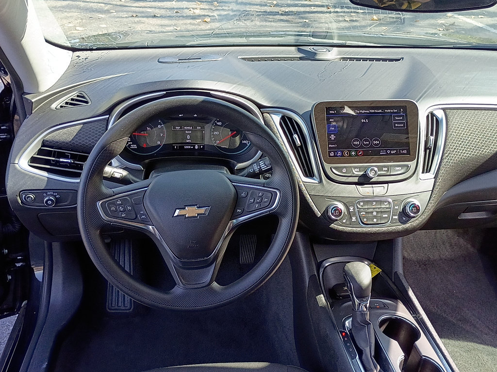 Used 2025 Chevrolet Malibu LT FWD image 12
