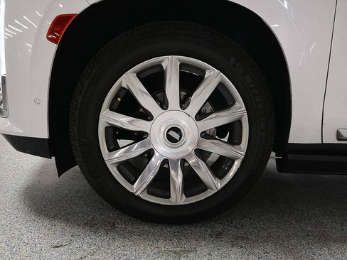 Used 2023 Cadillac Escalade Premium Luxury Platinum AWD/4WD image 5