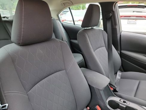 Used 2023 Toyota Corolla LE FWD image 12