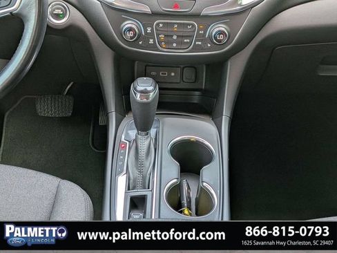 Used 2021 Chevrolet Equinox LT FWD image 20