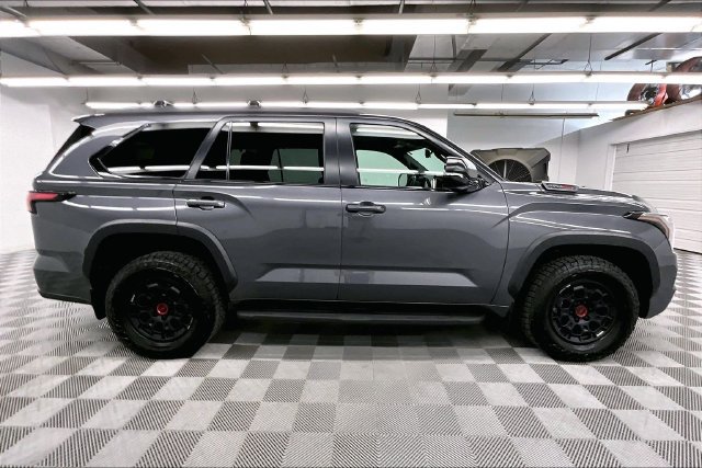 Used 2024 Toyota Sequoia TRD Pro AWD/4WD image 15