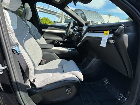 New 2025 Volvo EX90 Ultra w/ Protection Package Premier image 10