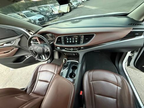 Used 2019 Buick Enclave Avenir w/ Avenir Technology Package AWD/4WD image 21