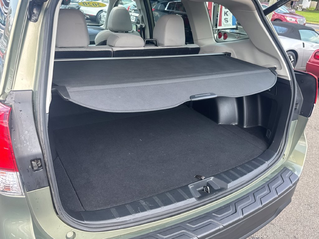 Used 2020 Subaru Forester Premium AWD/4WD image 24