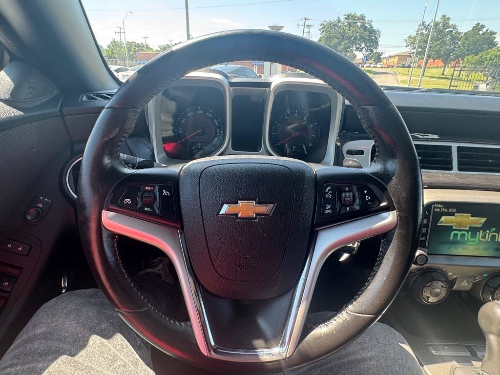 Used 2014 Chevrolet Camaro LT RWD image 10