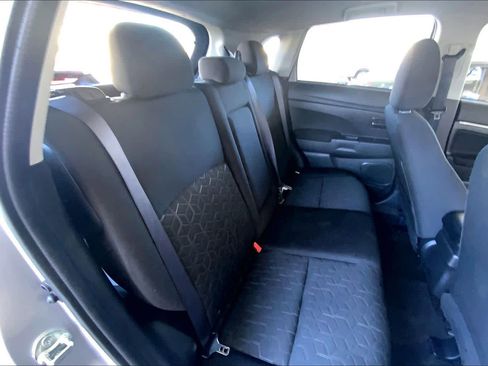 Used 2024 Mitsubishi Outlander Sport ES image 18