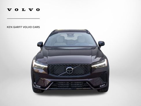 New 2026 Volvo XC60 B5 Plus w/ Climate Package image 9