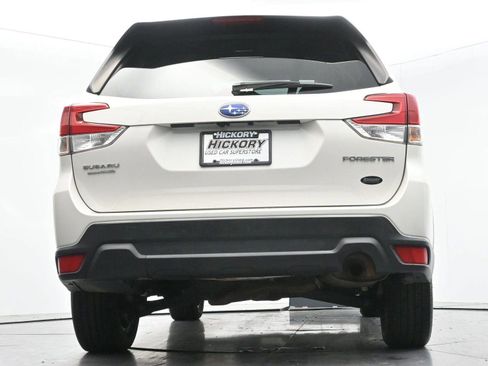 Used 2019 Subaru Forester Premium AWD/4WD image 49