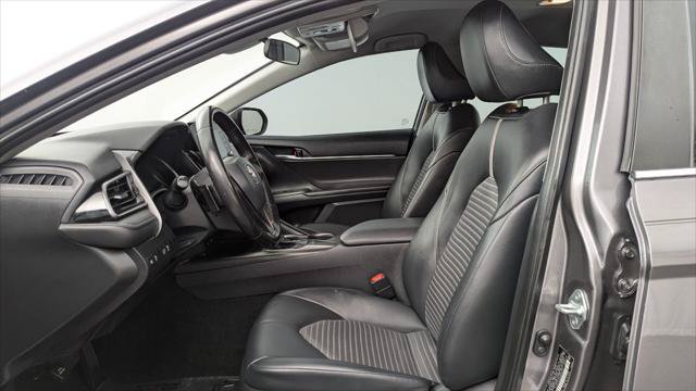 Used 2022 Toyota Camry SE FWD image 14