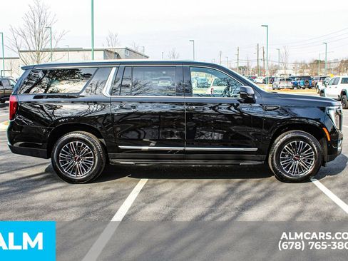 Used 2026 GMC Yukon XL Elevation image 9