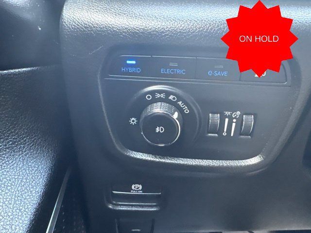 Used 2023 Jeep Grand Cherokee Trailhawk w/ Advanced Protech Group II AWD/4WD image 15