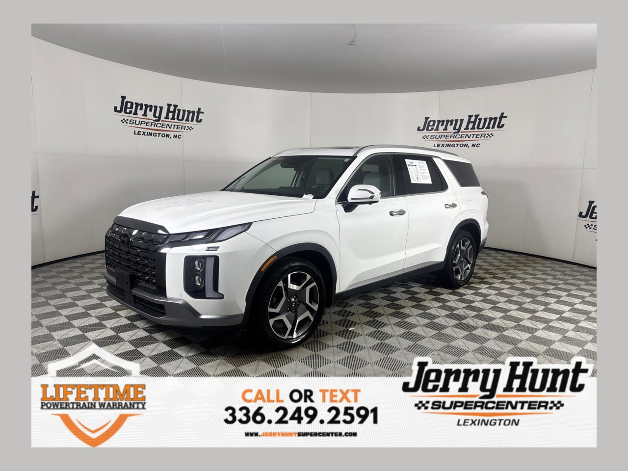 Used 2024 Hyundai Palisade SEL FWD image 1