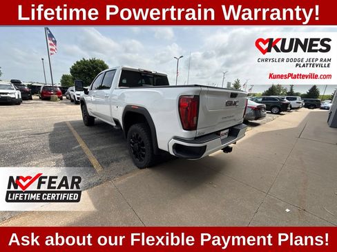 Used 2023 GMC Sierra 3500 AT4 w/ AT4 Preferred Package AWD/4WD image 8