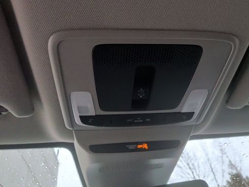 Certified 2025 Honda HR-V EX-L image 19