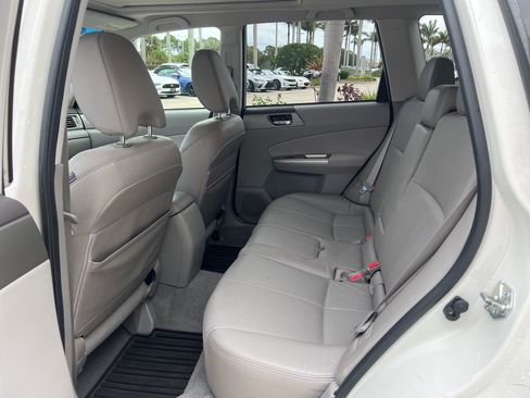 Used 2010 Subaru Forester 2.5X Limited image 11