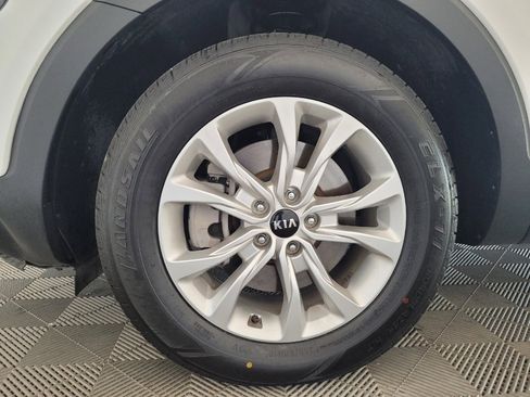 Used 2021 Kia Telluride LX FWD image 31
