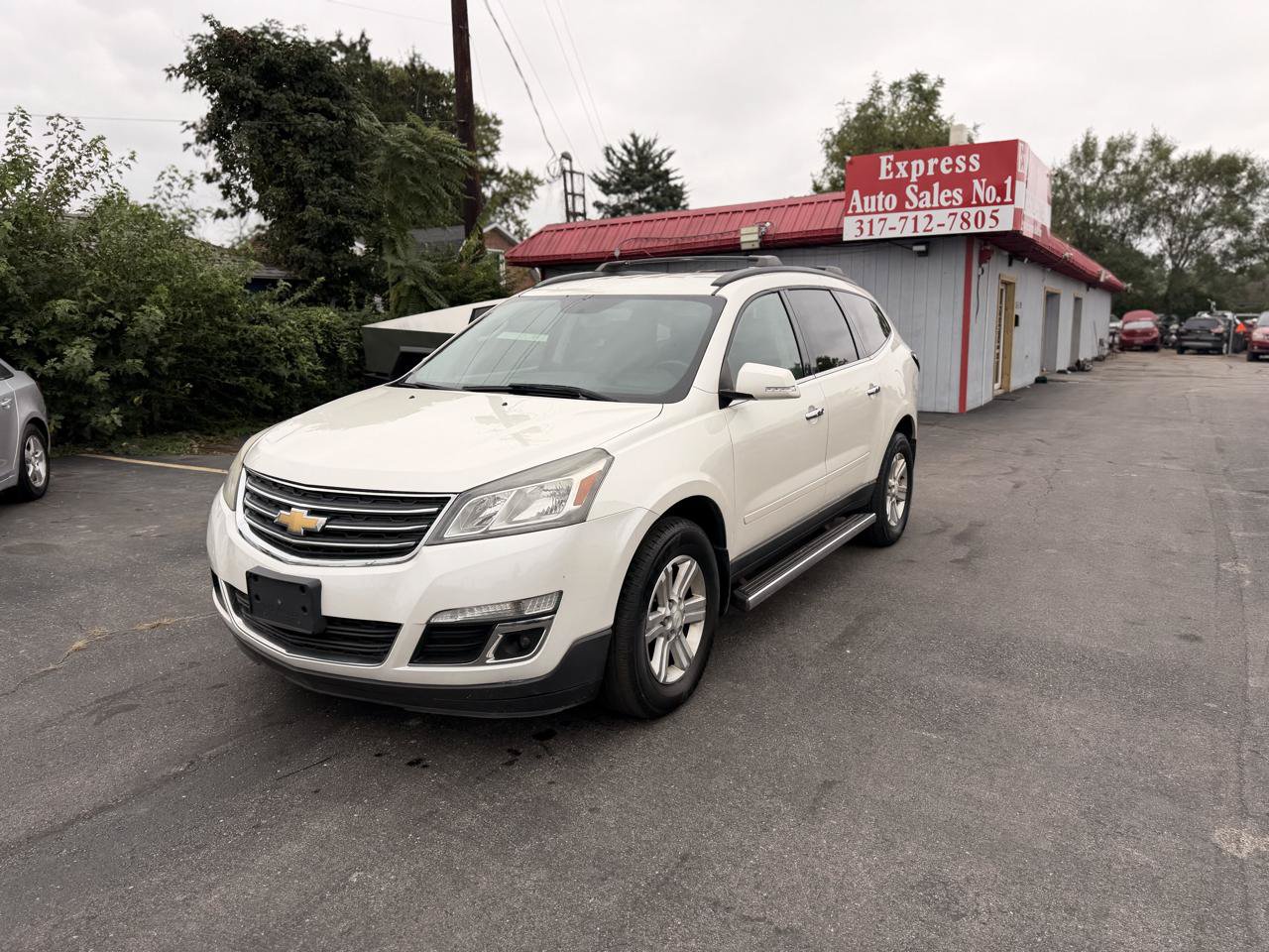 Used 2014 Chevrolet Traverse LT w/ LPO, 'HIT The Road' Package FWD image 27