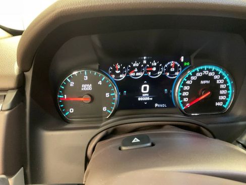 Used 2017 Chevrolet Tahoe Premier image 2