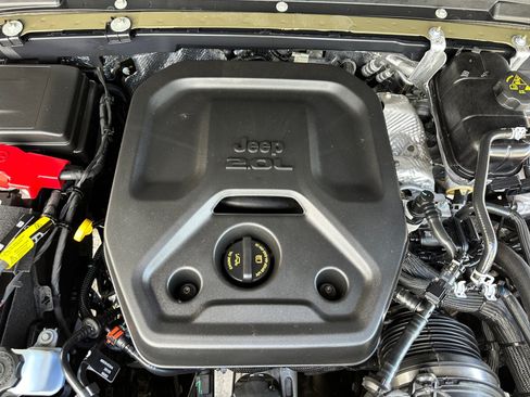Used 2026 Jeep Wrangler Unlimited Sport AWD/4WD image 22