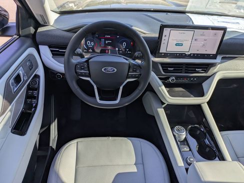 New 2026 Ford Explorer Platinum AWD/4WD image 32
