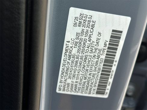 New 2025 Honda Pilot Touring image 37