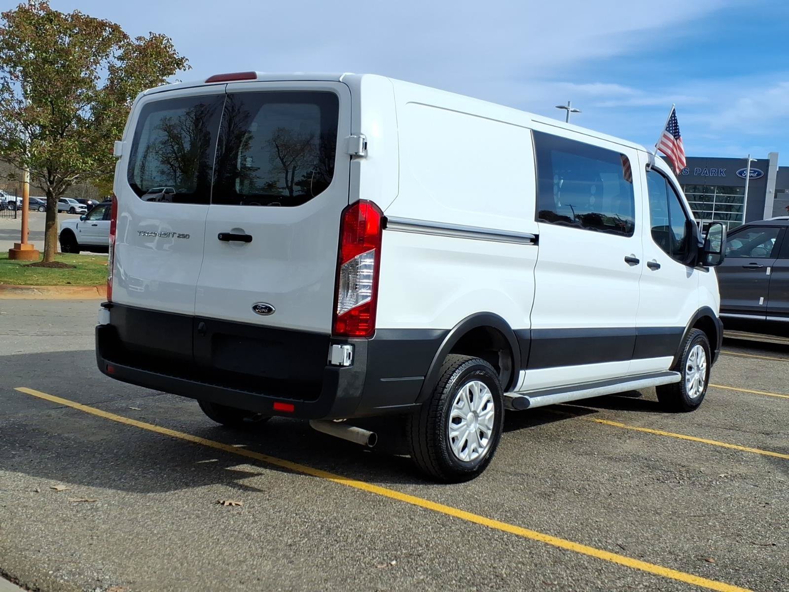 Used 2025 Ford Transit 250 Low Roof w/ Exterior Upgrade Package RWD image 7