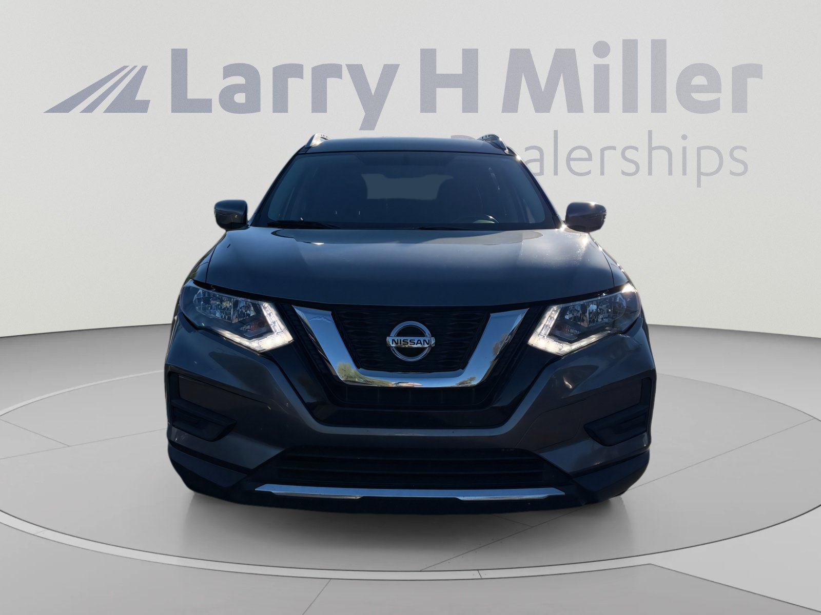 Used 2017 Nissan Rogue SV w/ SV Premium Package FWD image 8