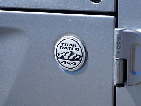 Used 2021 Jeep Wrangler Sport image 47