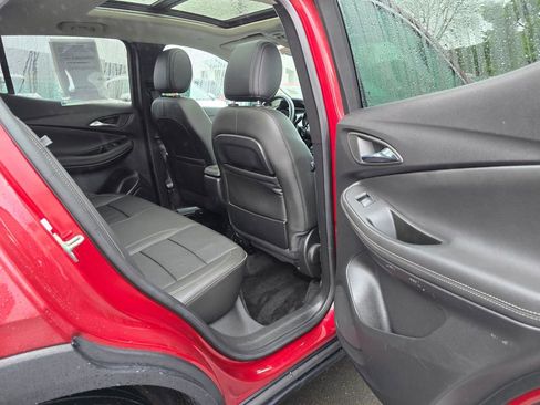 Used 2023 Buick Encore GX Essence w/ Experience Buick Package image 15