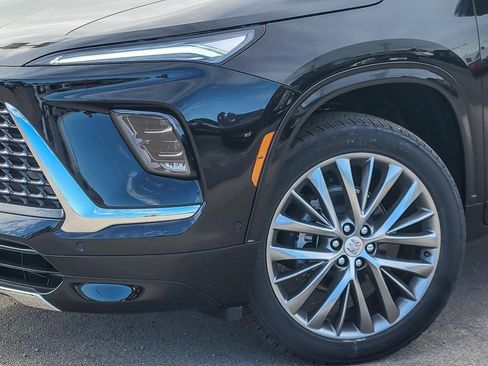 New 2026 Buick Enclave Avenir image 4