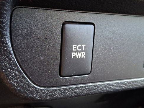Used 2016 Toyota Tacoma SR w/ Towing Package AWD/4WD image 23