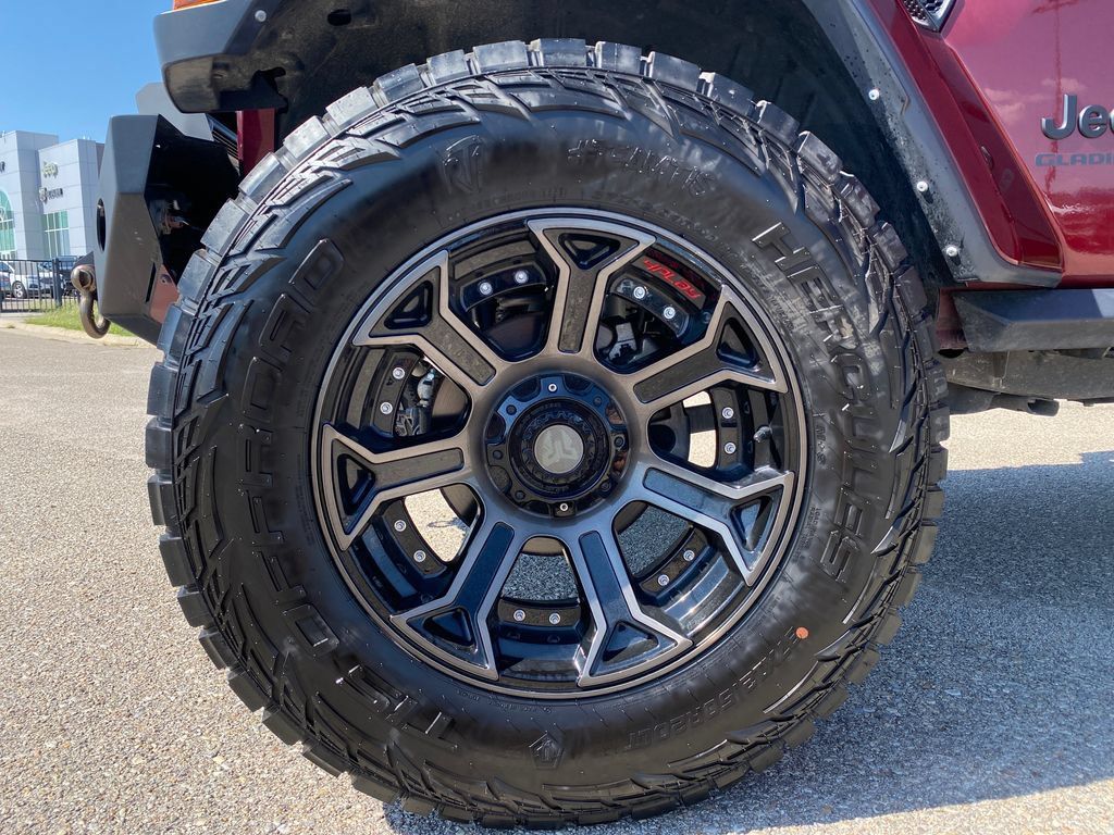 Used 2021 Jeep Gladiator Sport AWD/4WD image 28