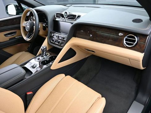 Certified 2023 Bentley Bentayga AWD/4WD image 2